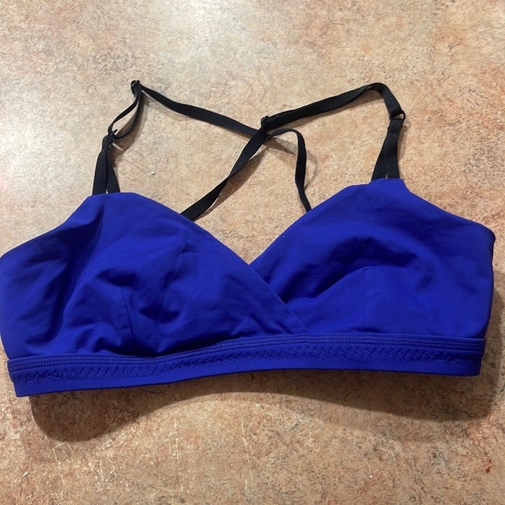 Lululemon blue sports bra